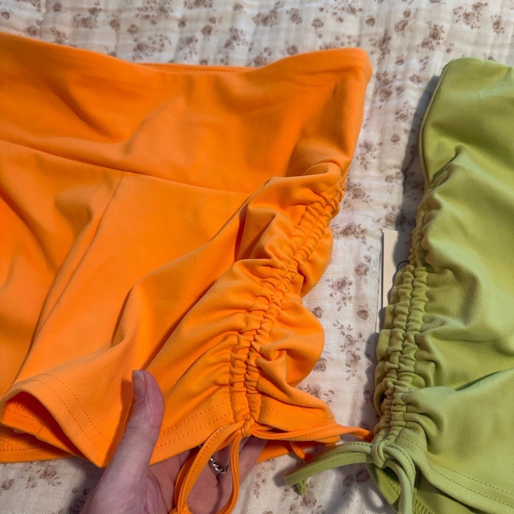 No Boundaries Green & Orange ruched Bike Short - Picture 7 of 11